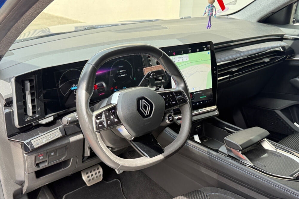 Austral 1.2 E-TECH 200 ICONIC 4CONTROL ADVANCED 2023 occasion 13600 La Ciotat