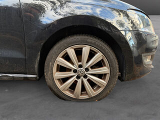 Polo Confortline 2012 occasion 69730 Genay