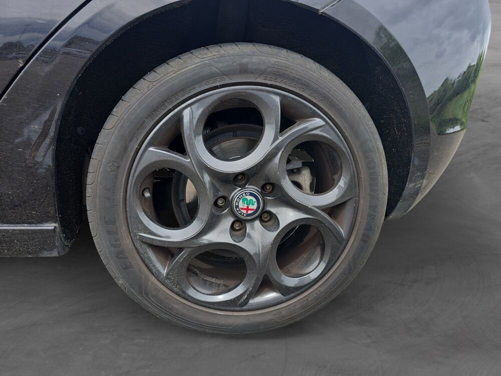 Giulietta 1.6 JTDM 120 VELOCE TCT6 2016 occasion 03300 Cusset