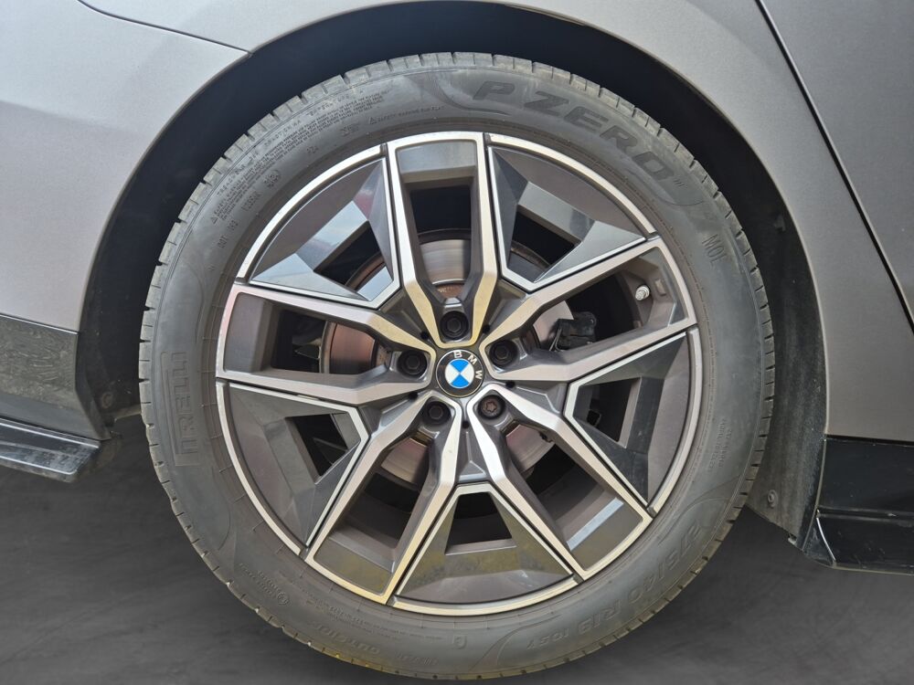 S&eacute;rie 5 520D XDrive 197 M SPORT 2023 occasion 26000 Valence