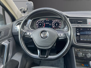 Tiguan R-LINE 2019 occasion 69730 Genay