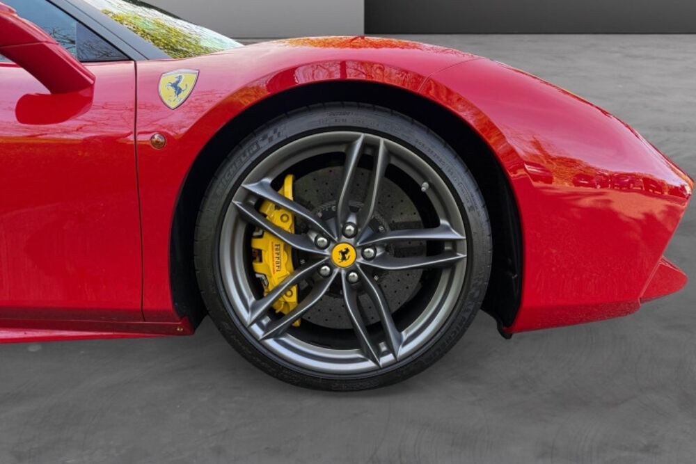 488 V8 GTB 2016 occasion 93100 Montreuil