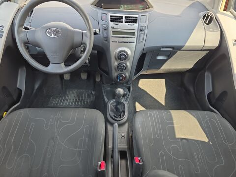 Yaris 1.0 VVT-I L 2010 occasion 03300 Cusset