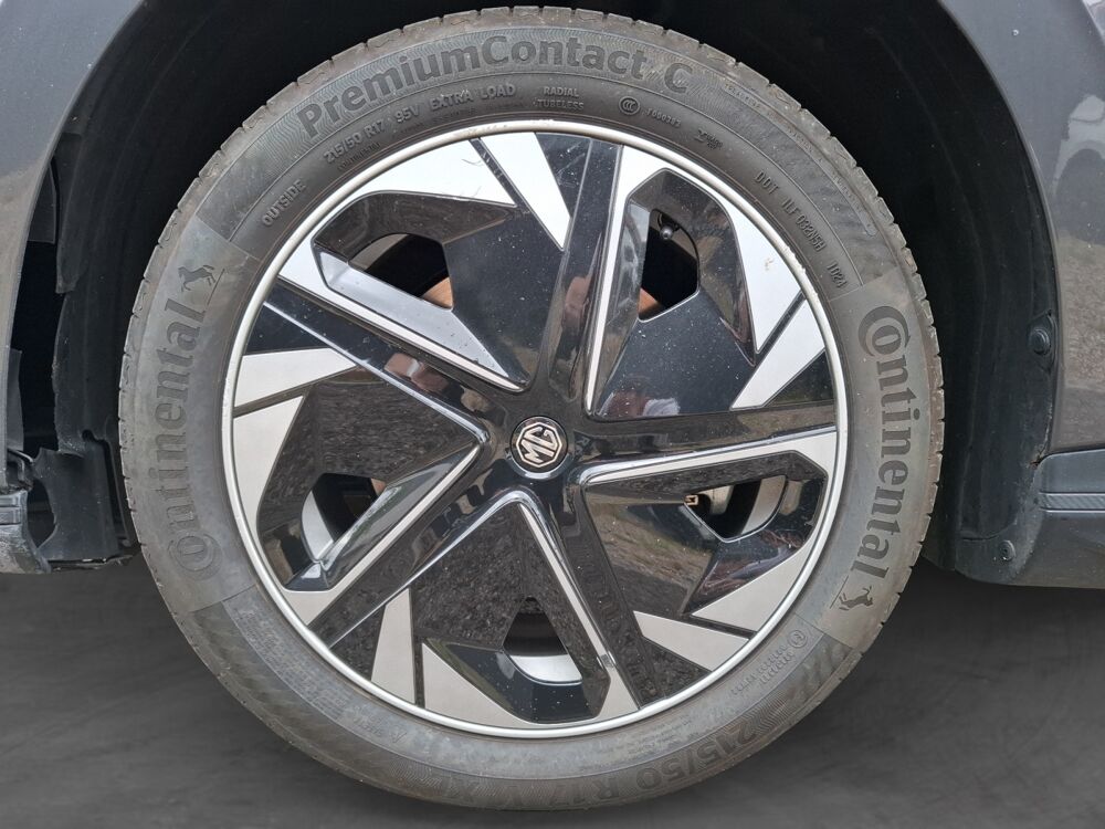 MG4 STANDARD 2025 occasion 69730 Genay