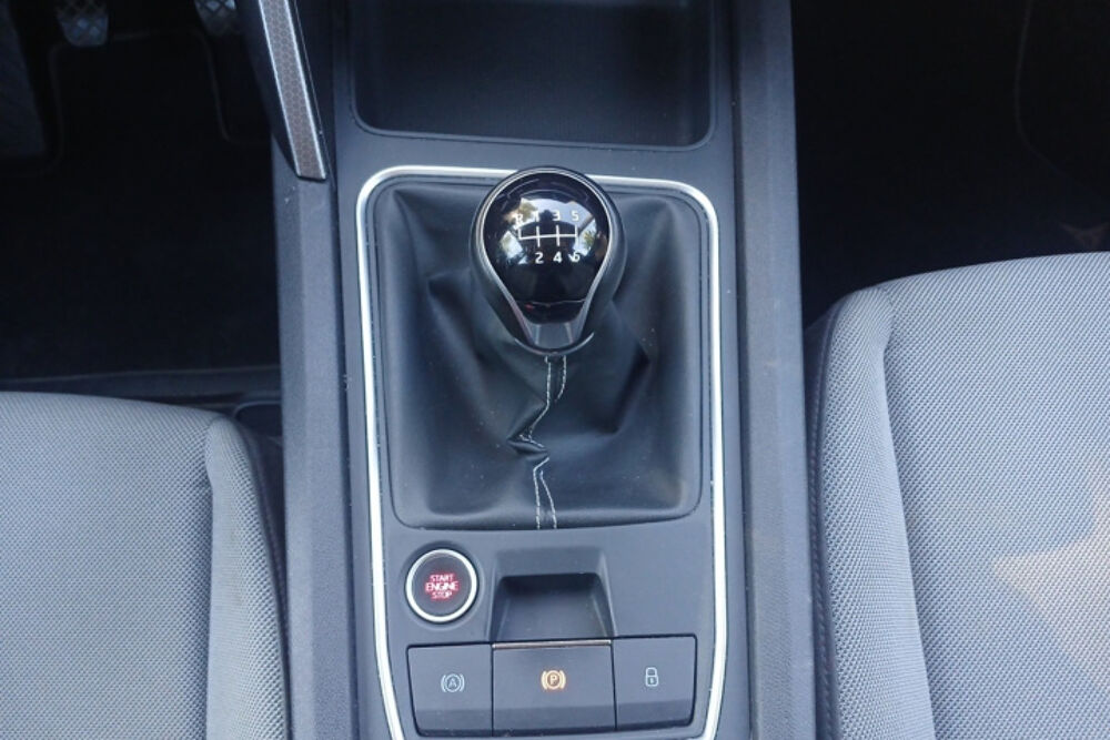 Leon 1.0 TSI 110 BVM6 URBAN 2021 occasion 13600 La Ciotat