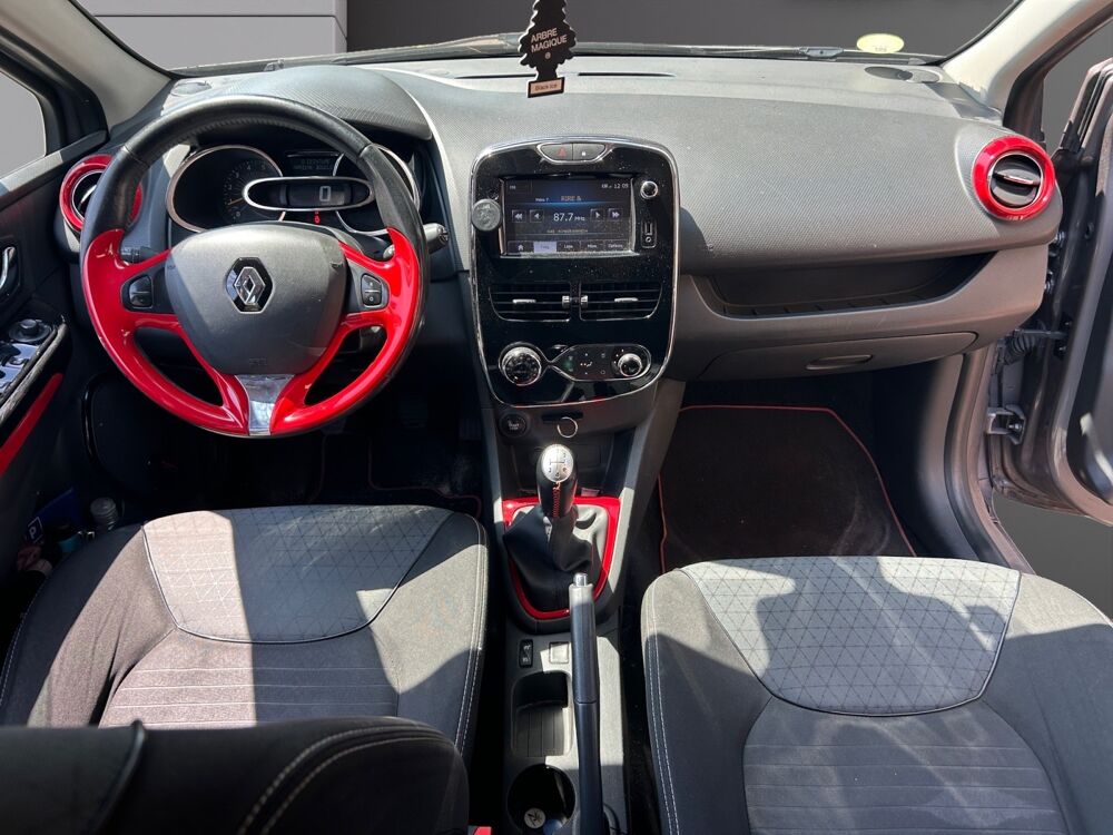 Clio 1.5 DCI 90 ZEN 2013 occasion 06400 Cannes