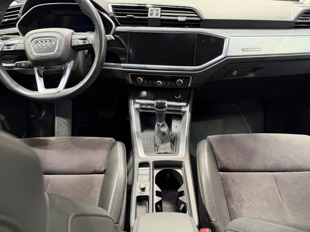 Q3 45 TFSI 2.0 230 DESIGN LUXE S TRONIC QUATTRO 2019 occasion 69530 Brignais