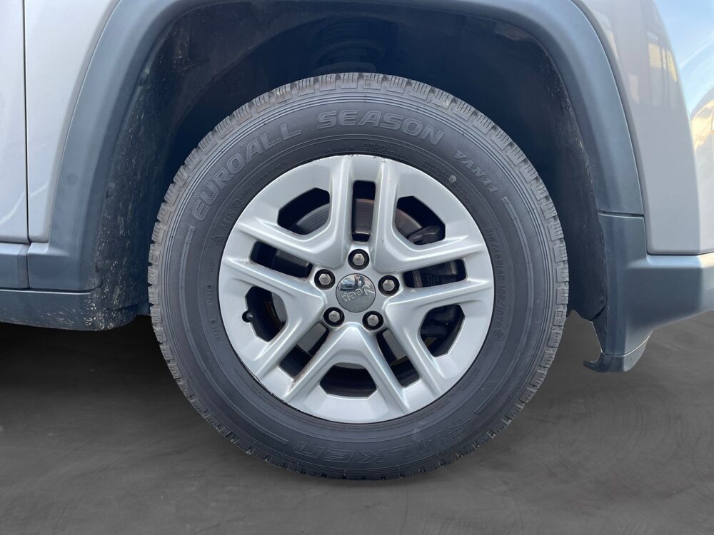 Compass 1.4 MULTI AIR 140 SPORT 4X2 2018 occasion 49070 Beaucouz&eacute;