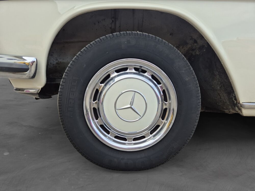 230 1972 occasion 26000 Valence