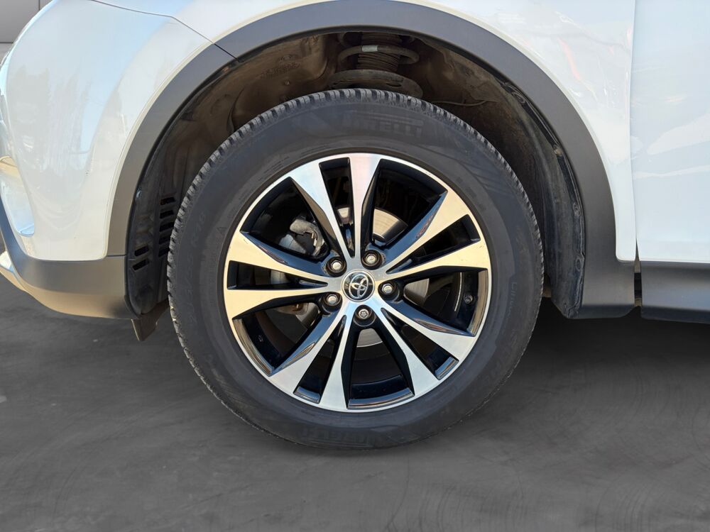 RAV 4 124ch 2WD SPORT EDITION 2015 occasion 62223 Saint-Laurent-Blangy