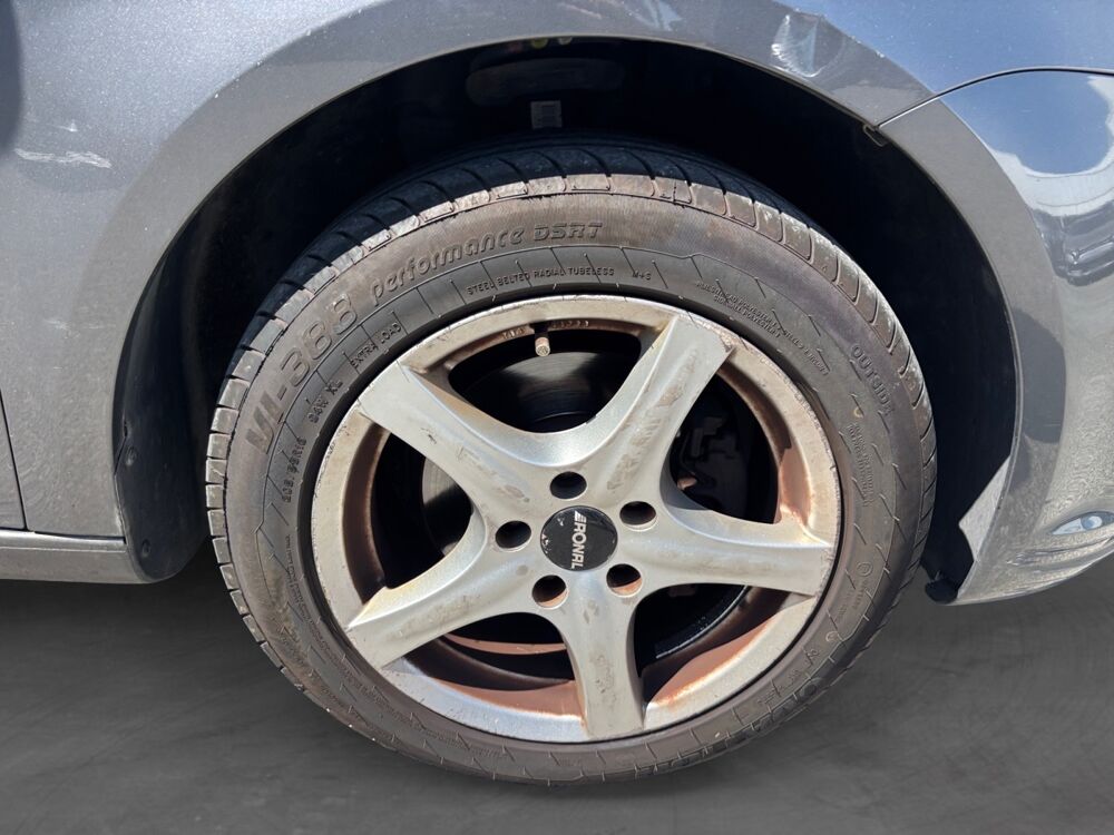 Touran 1.2 TSI 105 BLUEMOTION CONFORTLINE 2012 occasion 83480 Puget-sur-Argens