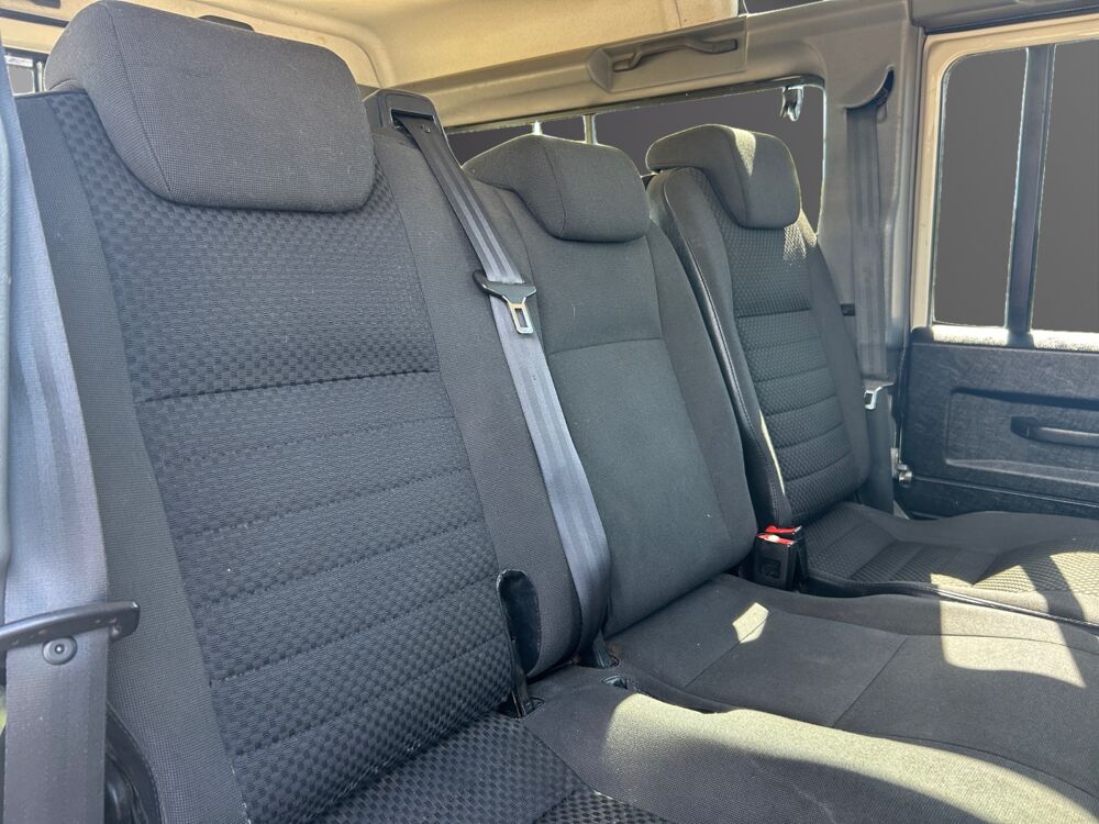 Defender LAND ROVER DEFENDER STATION WAGON TD4 7 places 2008 occasion 27000 &Eacute;vreux