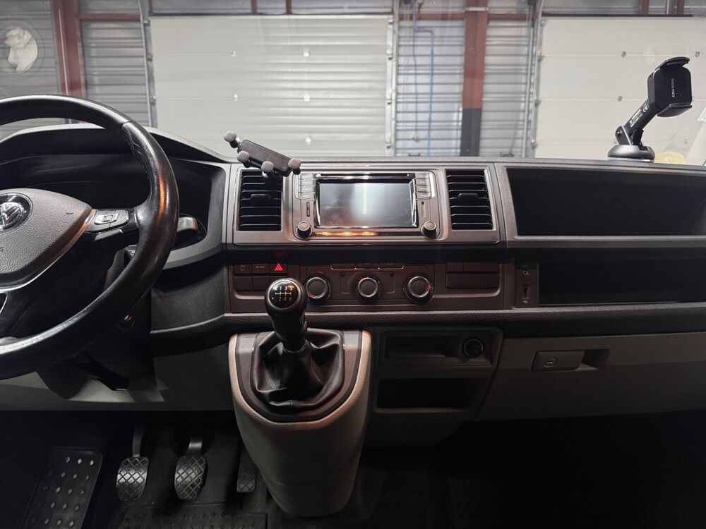 Transporter 6.1 L1H1 2.0 TDI 150 4MOTION EDITION DSG 2017 occasion 64121 Serres-Castet