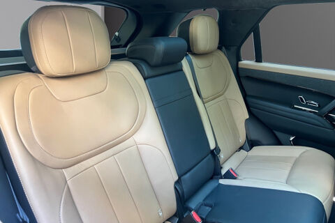 Range Rover P550e AWD 3.0L i6 PHEV Autobiography 2024 occasion 93100 Montreuil