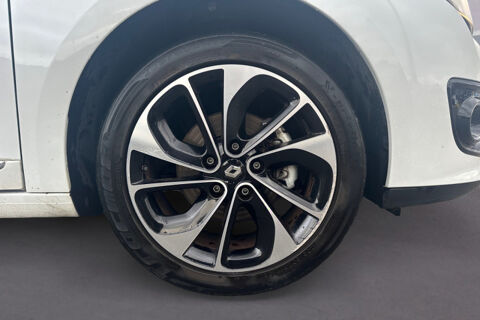 M&eacute;gane III (3) 1.2 TCE 130 BOSE EDITION EDC 2015 occasion 64121 Serres-Castet