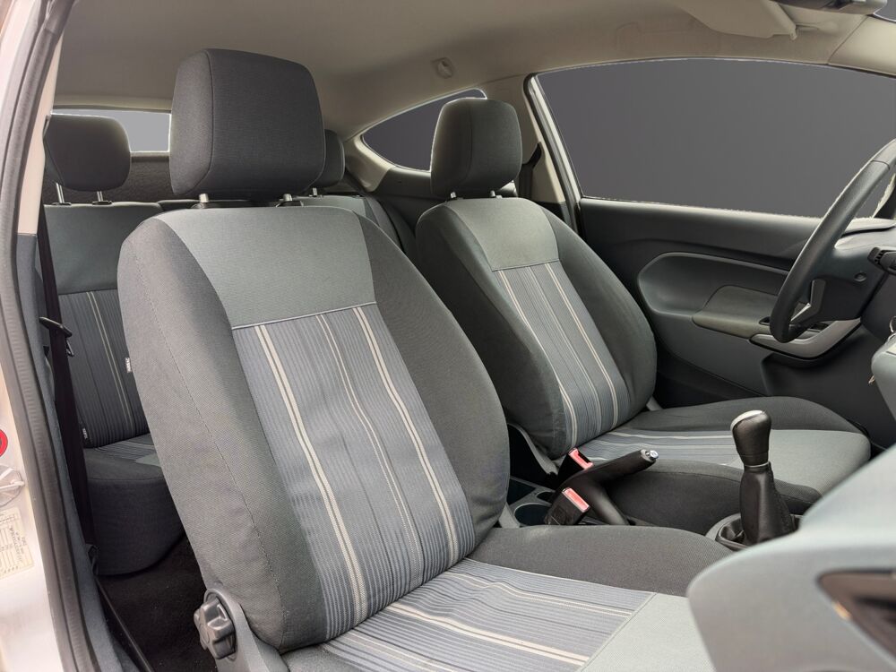 Fiesta 1400 TDCI 68 AMBIENTE 2009 occasion 30900 Nimes