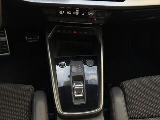 A3 2.0 TDI 150 S TRONIC S LINE 2021 occasion 30900 Nimes