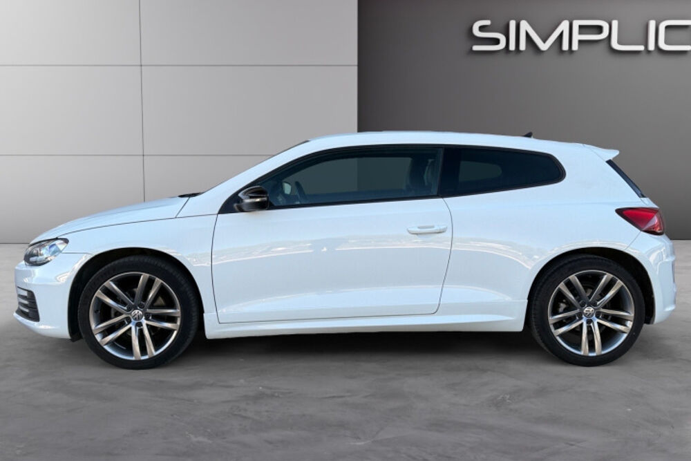 Scirocco R-LINE 2016 occasion 13600 La Ciotat