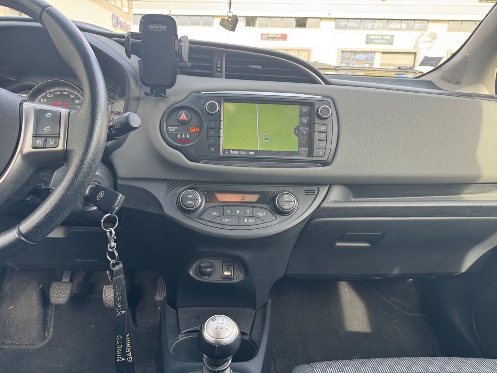 Yaris 1.3 VVTI 100 TECHNOLINE 2017 occasion 13600 La Ciotat