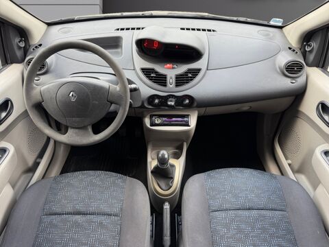 Twingo II Expression 2009 occasion 83210 La Farl&egrave;de