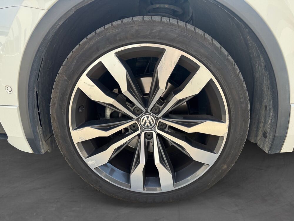 Tiguan 2.0 TDI 150 4X2 Carat Exclusive R line DSG 2017 occasion 13600 La Ciotat