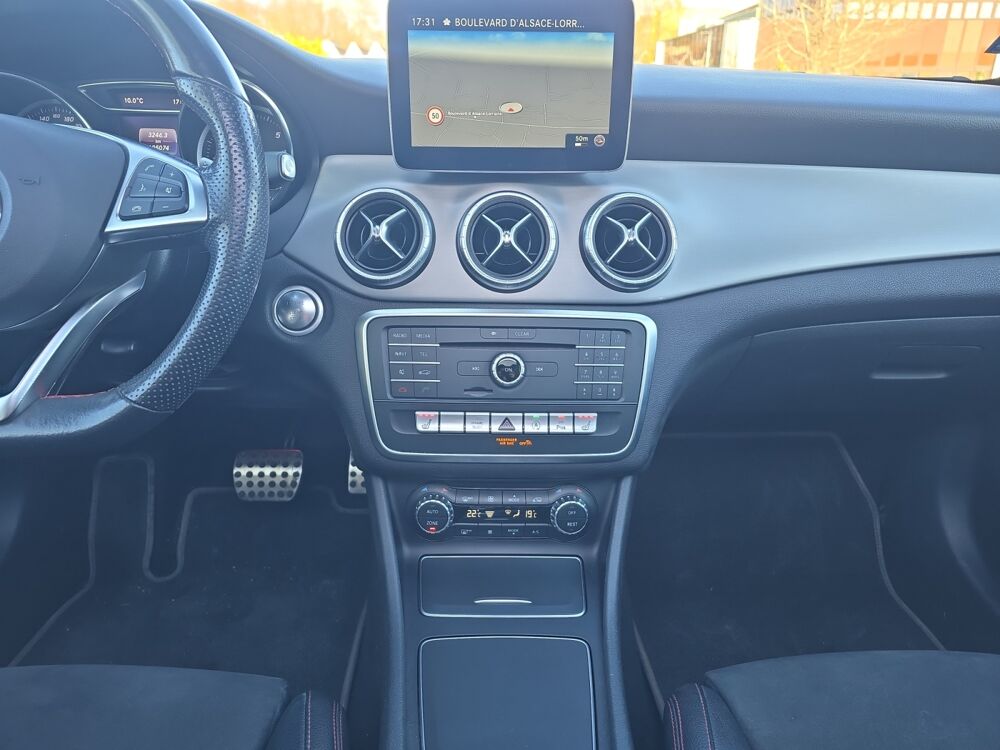 Classe CLA (2) 220 D 9CV SENSATION 7G-DCT Pack Amg Line 2019 occasion 03300 Cusset