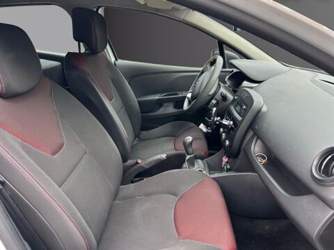 Clio 1.5 DCI 75 INTENS 2016 occasion 69730 Genay