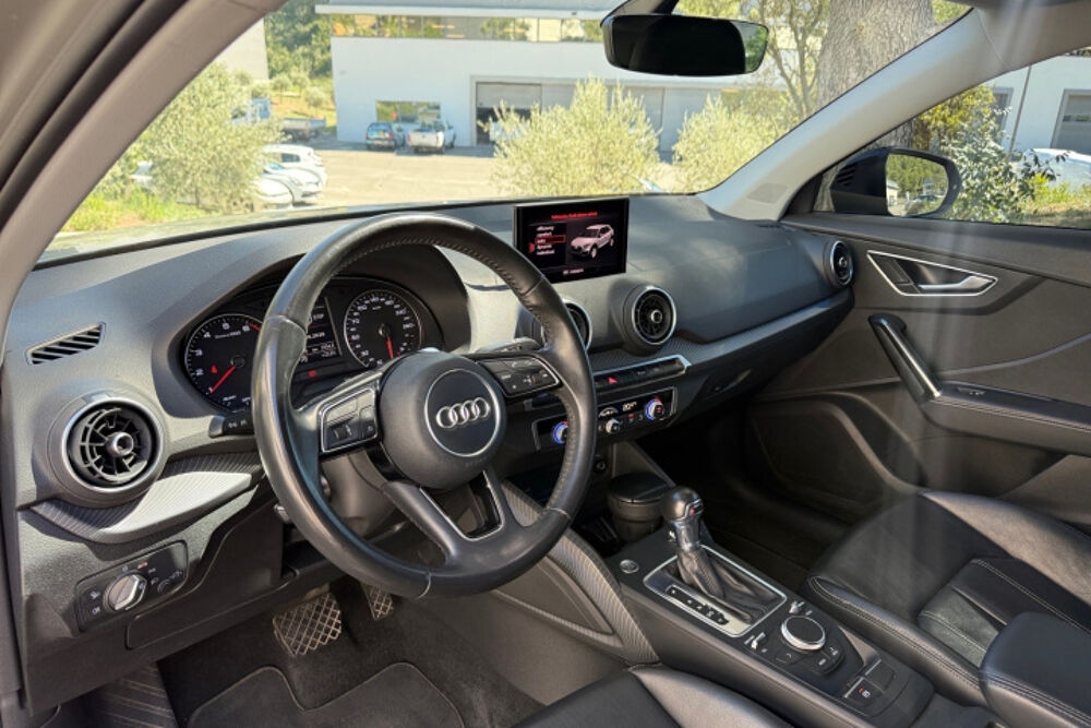 Q2 35 TFSI 150 S TRONIC LAUNCH EDITION LUXE 2017 occasion 13600 La Ciotat