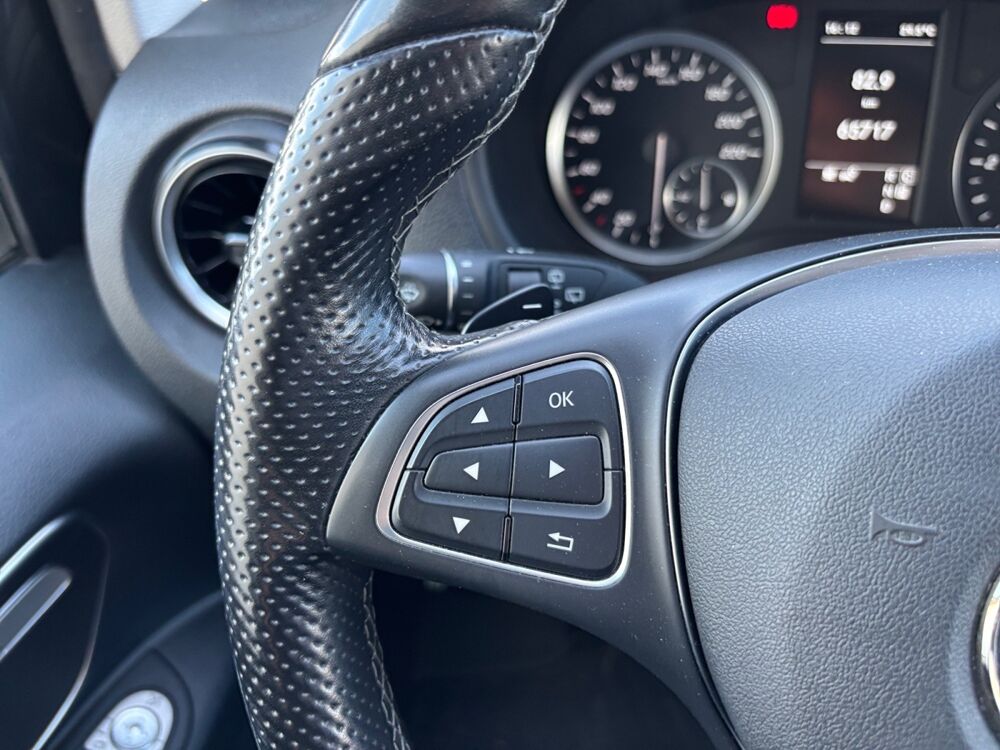 Vito MERCEDES VITO 136 CDI TOURER COMPACT 2023 occasion 26000 Valence