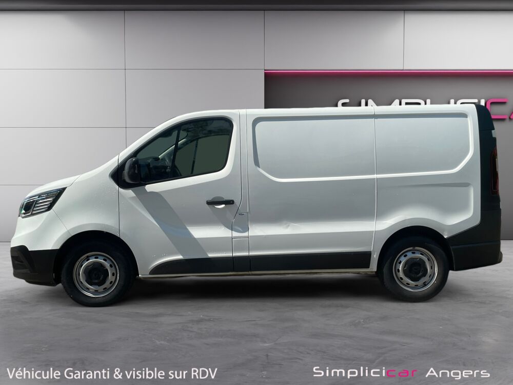 Trafic TRAFIC L1H1 2T8 2.0 BLUE DCI 110 ADVANCE 2022 occasion 49070 Beaucouz&eacute;