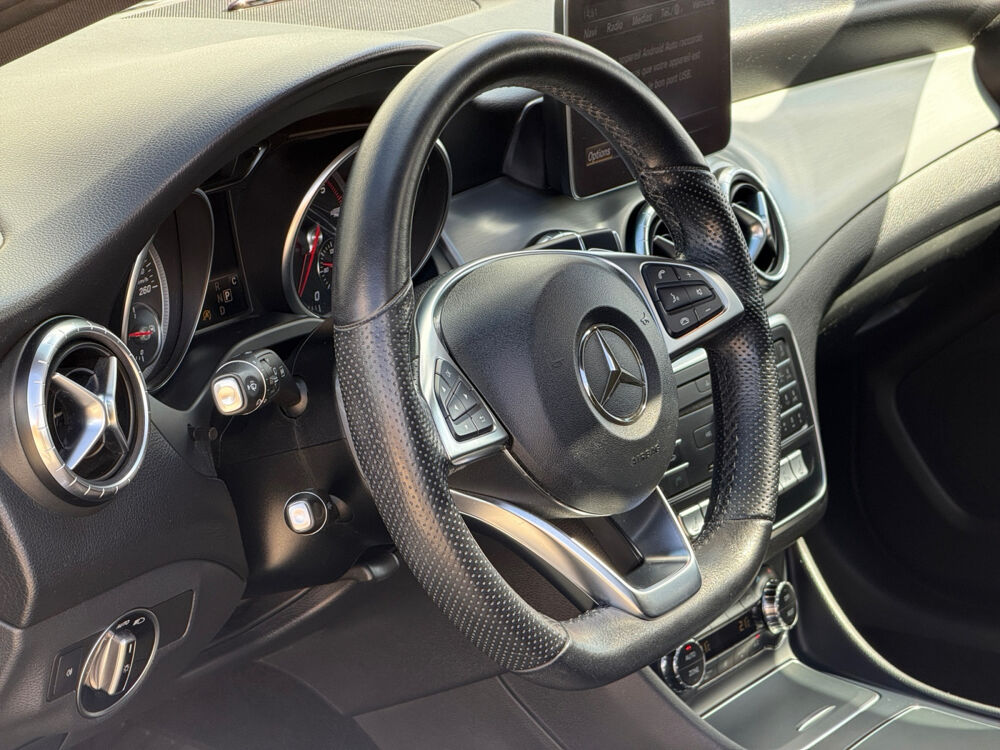 Classe CLA SB CLA 220 D 170 FASCINATION 4MATIC BA 2018 occasion 45750 Saint-Pryv&eacute;-Saint-Mesmin