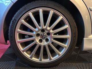 Golf VW GOLF IV 4 MOTION R32 2003 occasion 73290 La Motte-Servolex