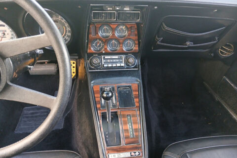 Corvette CHEVROLET C3 1976 occasion 13600 La Ciotat
