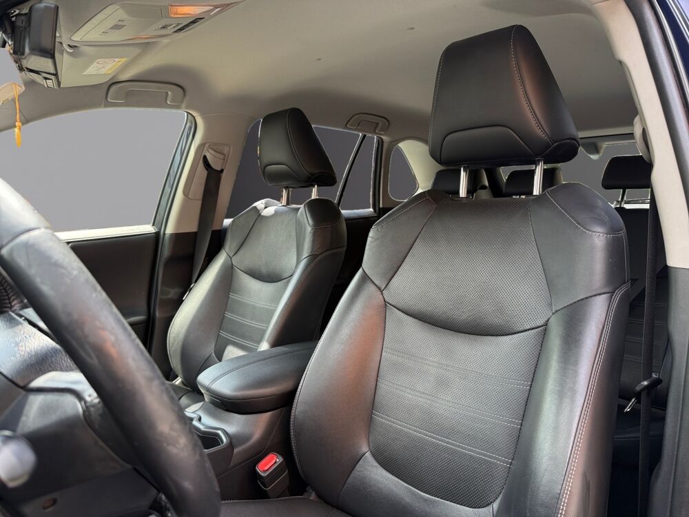 RAV 4 HYBRIDE 218 2WD LOUNGE 2019 occasion 93100 Montreuil