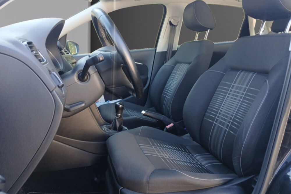 Polo 1.2 TSI 90 S&eacute;rie Sp&eacute;ciale Lounge 2016 occasion 13600 La Ciotat