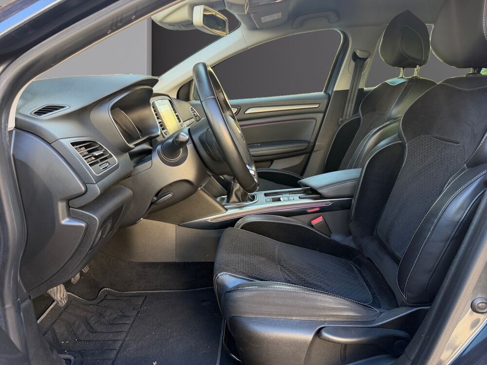 M&eacute;gane TCE 130 INTENS 2017 occasion 06400 Cannes