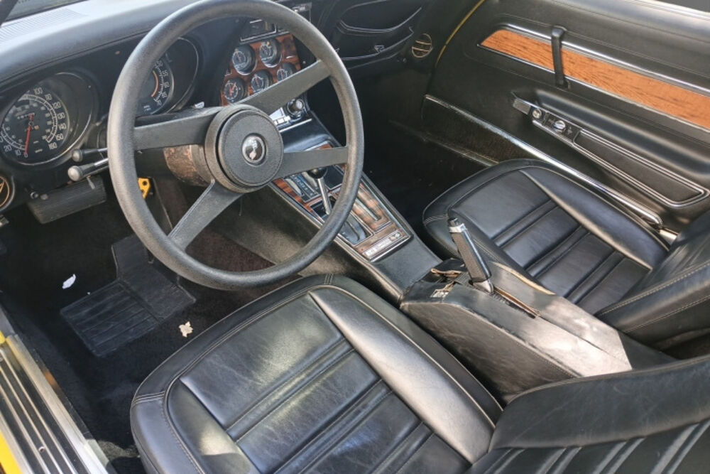 Corvette CHEVROLET C3 1976 occasion 13600 La Ciotat