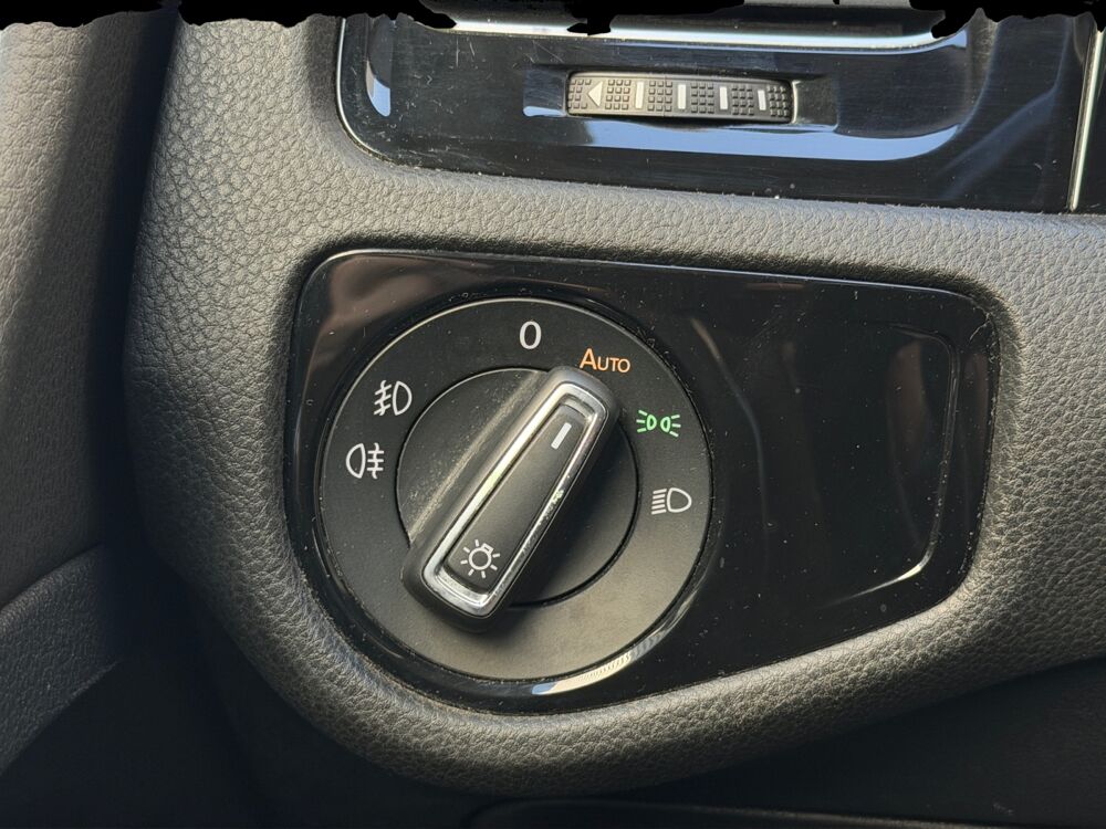 Golf 1.4 TSI 125 DSG SOUND 2018 occasion 30900 Nimes