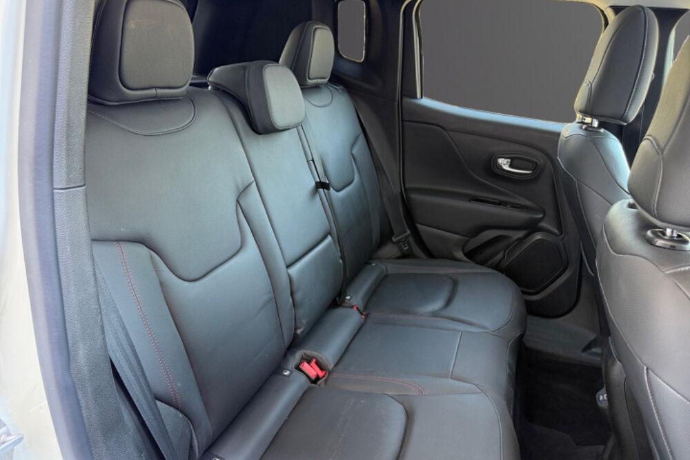 Renegade 1.3 GSE T4 240 4XE EAWD UPLAND AT 2021 occasion 13600 La Ciotat