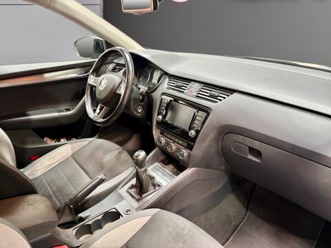 Octavia COMBI 1.2 TSI 110 EDITION 2016 occasion 69530 Brignais
