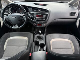 Ceed 1.6 GDI 135 DESIGN 2015 occasion 69730 Genay