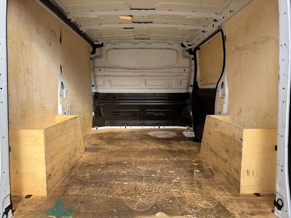 Trafic III (2) FOURGON L1H1 2800 KG BLUE DCI 110 ESSENTIEL 2023 occasion 93100 Montreuil
