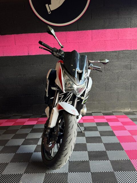 KAWASAKI 2015 occasion 30600 Vauvert