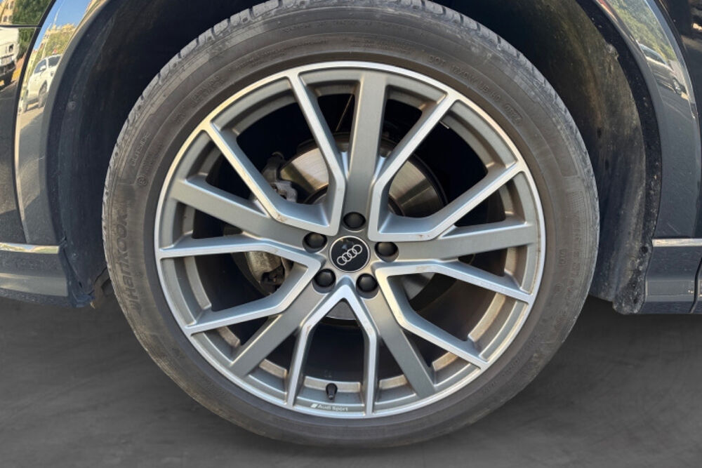 Q3 SB 35 TDI 2.0 150 BUSINESS EXECUTIVE STRONIC 2022 occasion 13600 La Ciotat