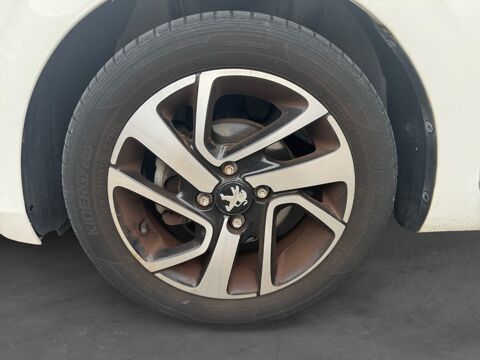 108 1.2 PURE TECH 82 ALLURE TOP 2014 occasion 13600 La Ciotat