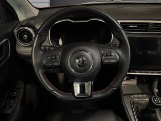MG.ZS 1.5 VTI-TECH 106 LUXURY 2023 occasion 64121 Serres-Castet