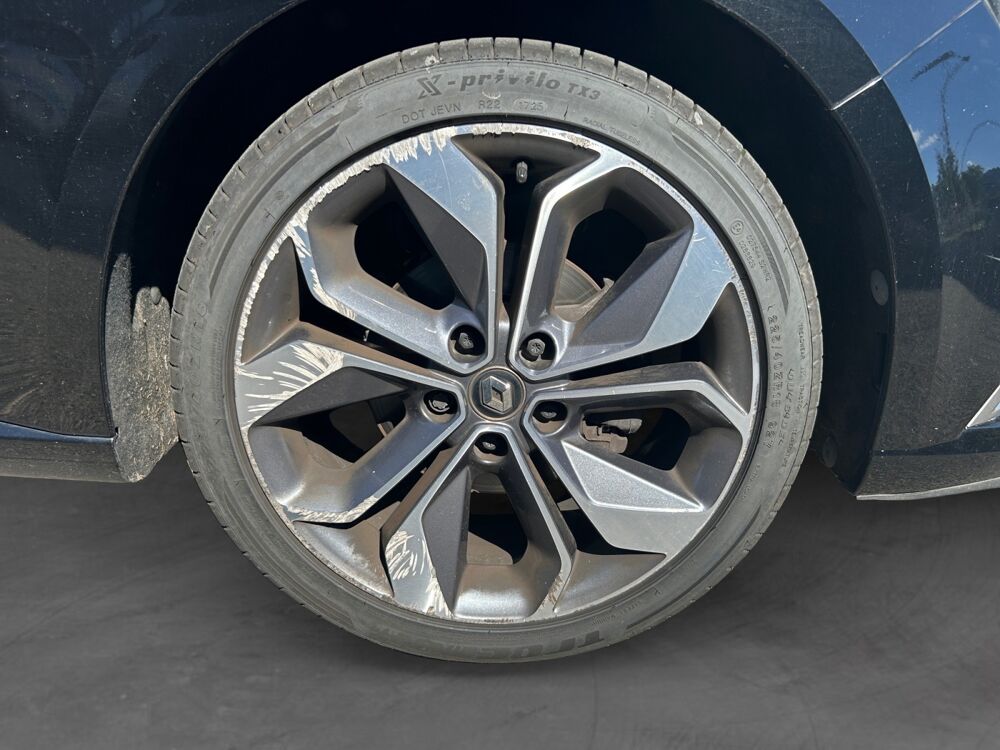 M&eacute;gane TCE 130 AKAJU 2016 occasion 69730 Genay