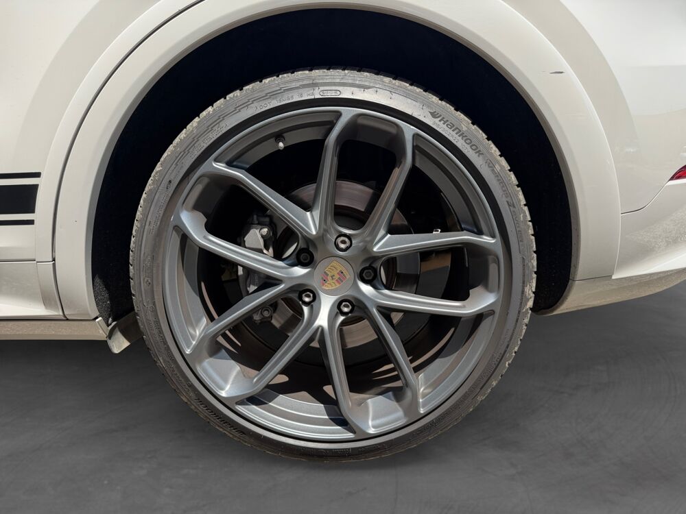 Cayenne 3.0 V6 E-HYBRID COUPE PLATINIUM EDITION 2021 occasion 69730 Genay