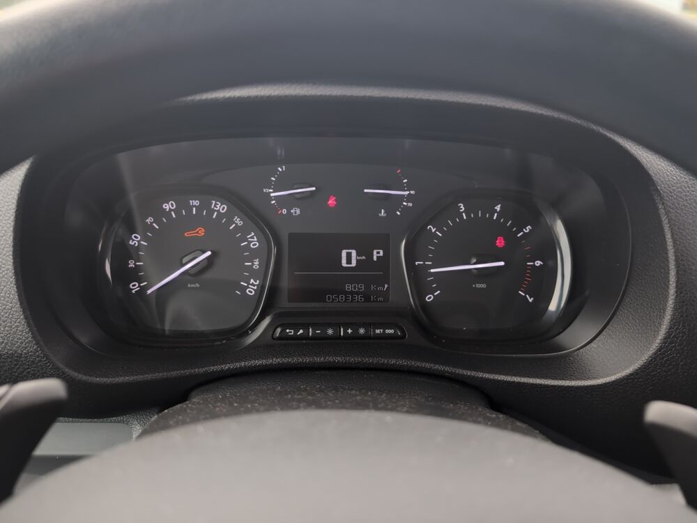 Jumpy Space Tourer HDI 145 ch CONFORT EAT8 rapports 2021 occasion 17200 Saint-Sulpice-de-Royan