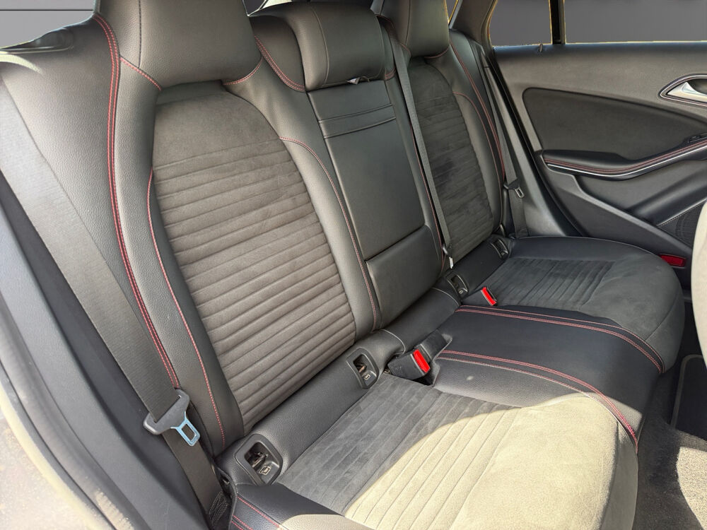 Classe CLA SB CLA 220 D 170 FASCINATION 4MATIC BA 2018 occasion 45750 Saint-Pryv&eacute;-Saint-Mesmin